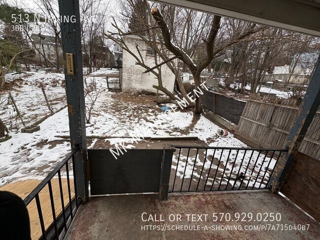 Building Photo - 513 N Irving Ave