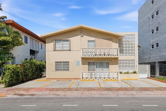 Building Photo - 7434 Harding Ave