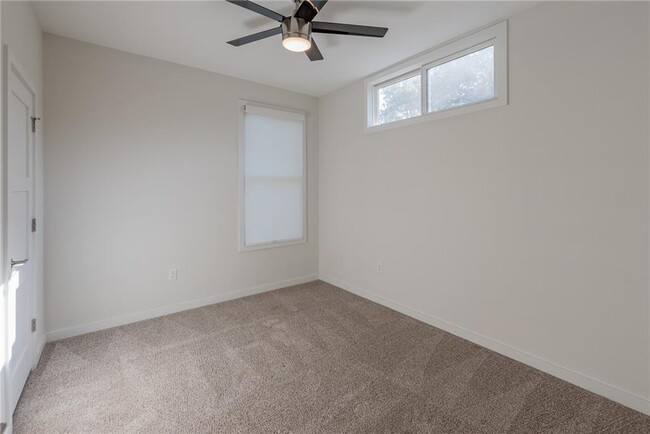 Building Photo - 4014 Clawson Rd