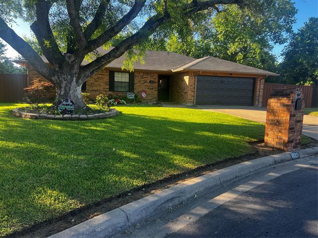 Primary Photo - 1023 Summerplace Ln