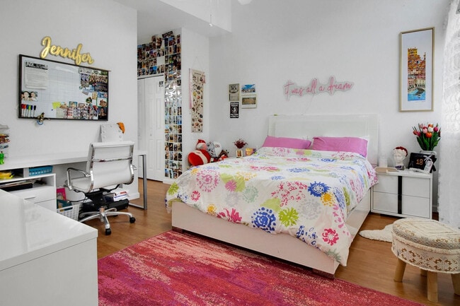 Building Photo - 5095 Madison Lakes Cir N