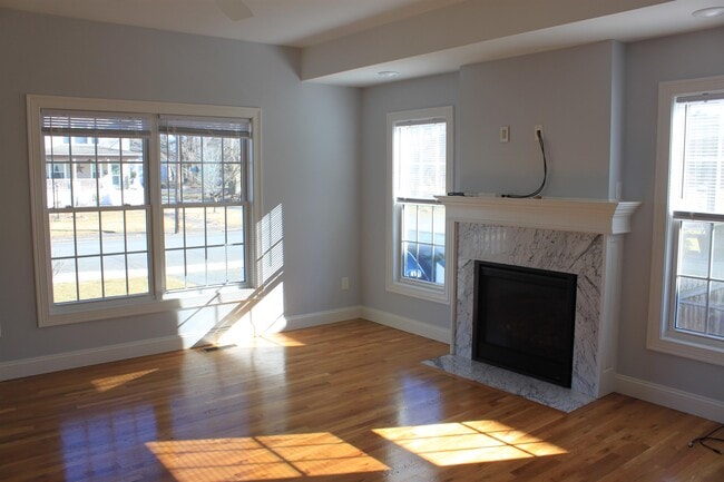 Building Photo - 22 Church St