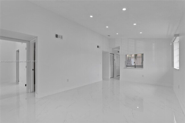 Building Photo - 13125 SW 64th Terrace