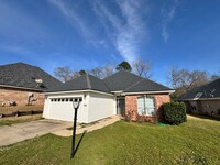 Building Photo - Community pool.. Close to Barksdale Air Fo...