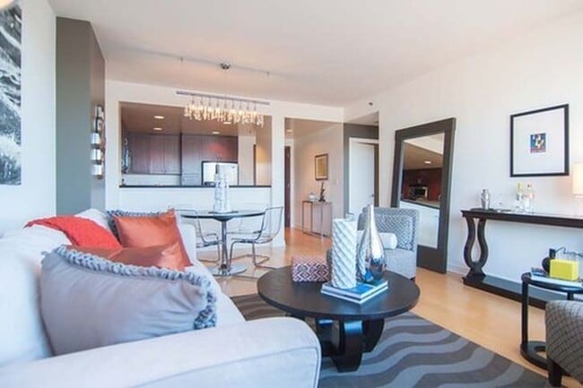 Building Photo - South Beach - 1 BR, 1BA Condo 814 Sq. Ft. ...