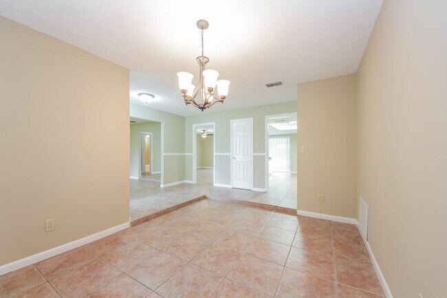 Building Photo - 109 Slade Dr