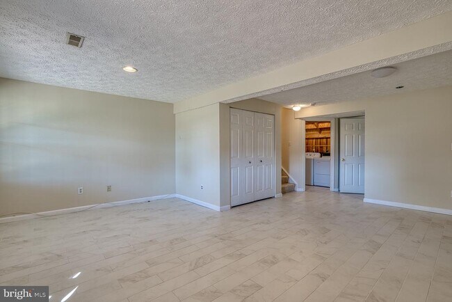 Building Photo - 13301 Burkitts Rd