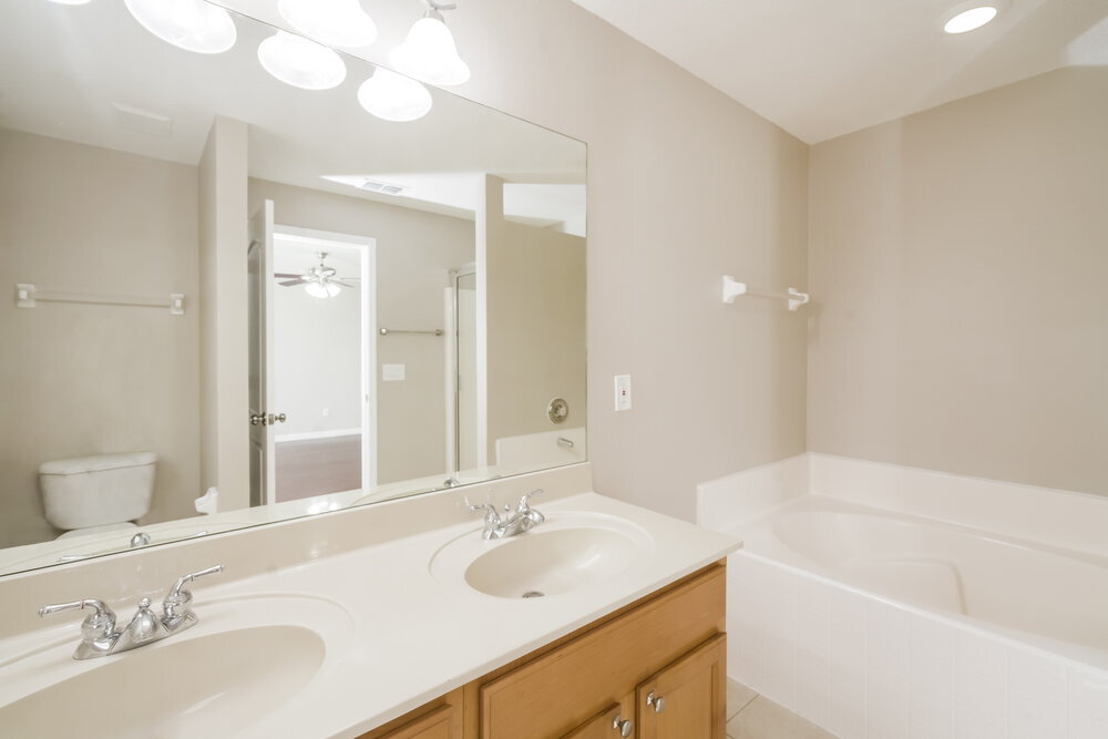 Building Photo - 2172 Brandywine Falls Way