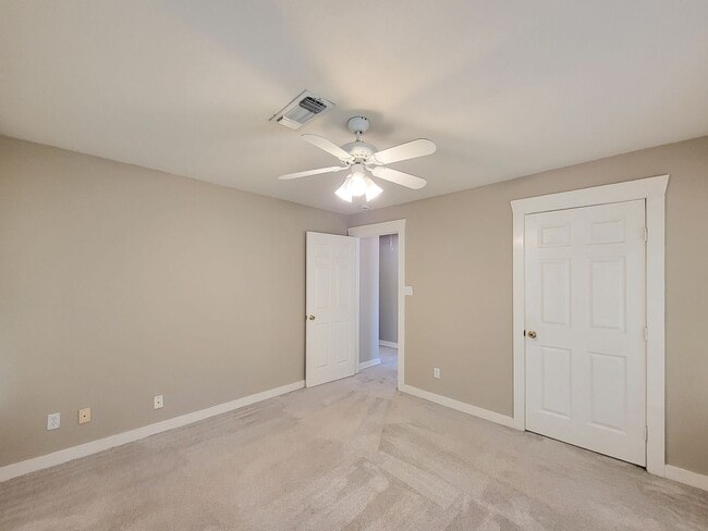 Building Photo - 4634 Norhill Blvd