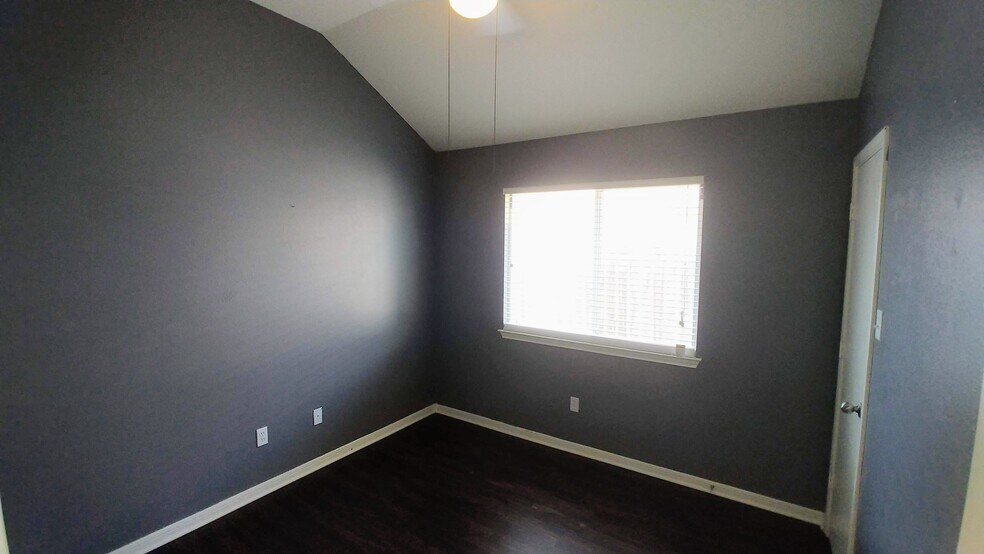 2nd Bedroom - 1718 Wood Creek Dr
