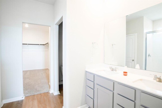 Building Photo - 1612 Fairhaven Gtwy