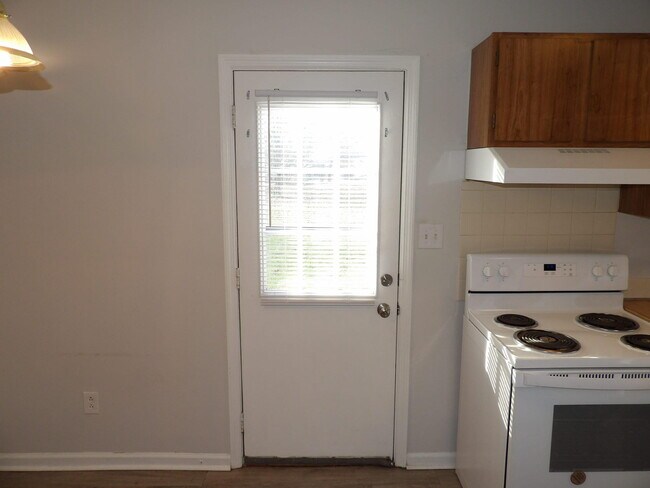 Building Photo - 114 Potomac Ct