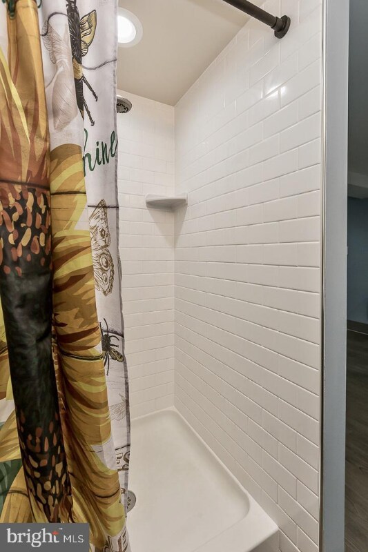 Building Photo - 852 Fairfax Rd