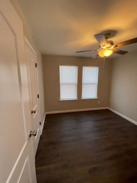 Building Photo - 1632 Best Blvd
