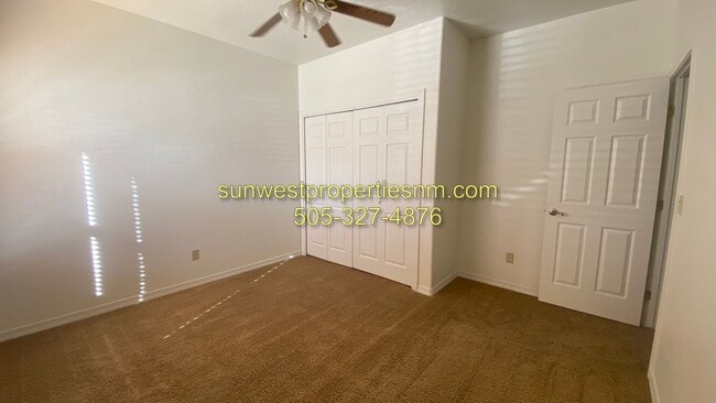 Building Photo - 3 Bedroom, 2 Bathroom Condo with 2 Car Gar...
