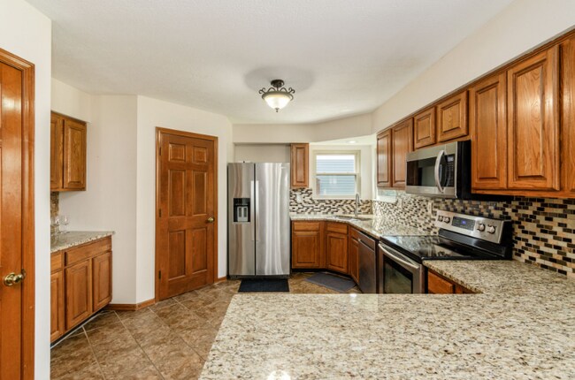 Building Photo - 8370 Payson Dr
