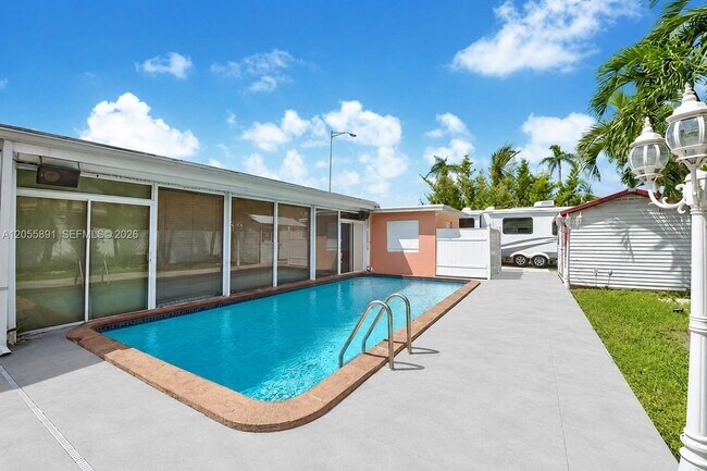 Building Photo - 8675 SW 29th St