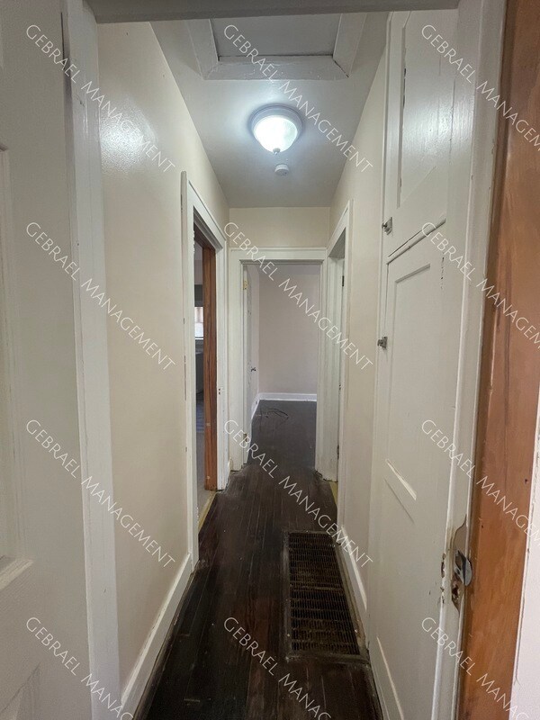 Building Photo - 718 Leland St
