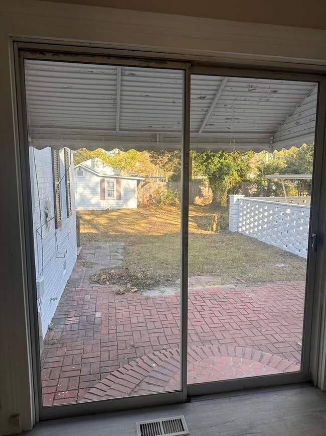 Building Photo - RENTAL HOME 3BD/2BTH