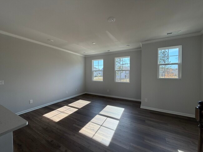 Building Photo - Carolina Springs 2