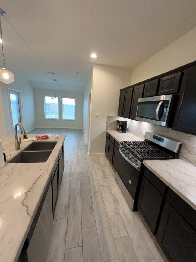 Building Photo - 5327 Cherry Tallow Trl