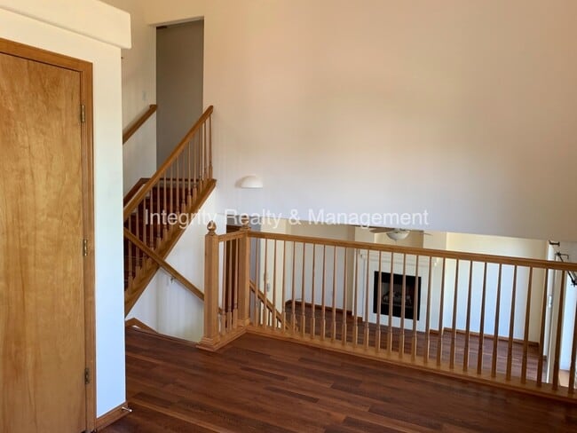 Building Photo - 9931 Saybrook St