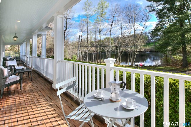 Building Photo - 37 Beaver Brk Rd