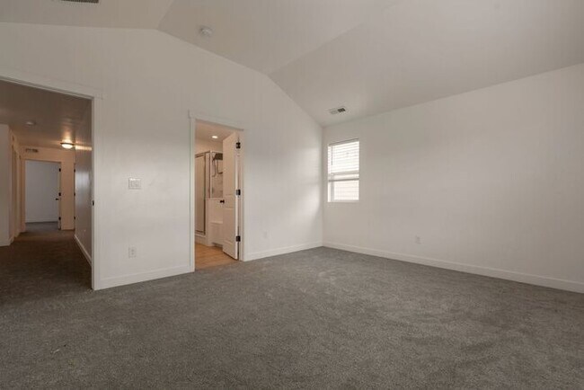 Building Photo - Beautiful Row End Townhouse w 2 car attached
