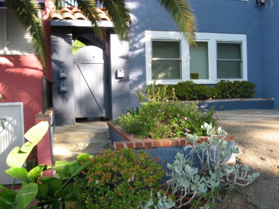 Street entry - 3504 Columbia St