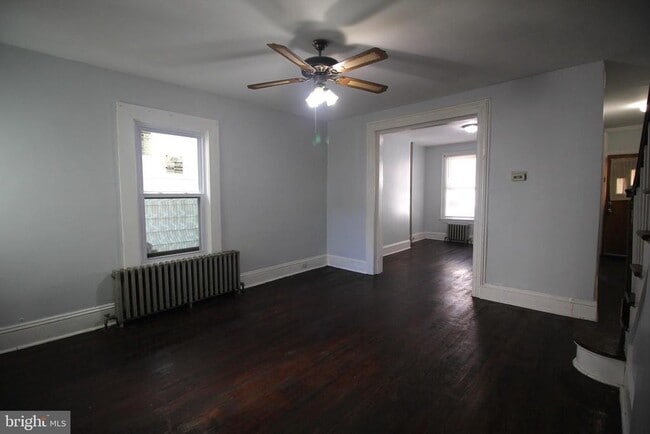 Building Photo - 417 Elmer St