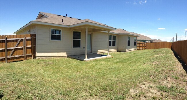 Building Photo - 5200 Rimes Ct