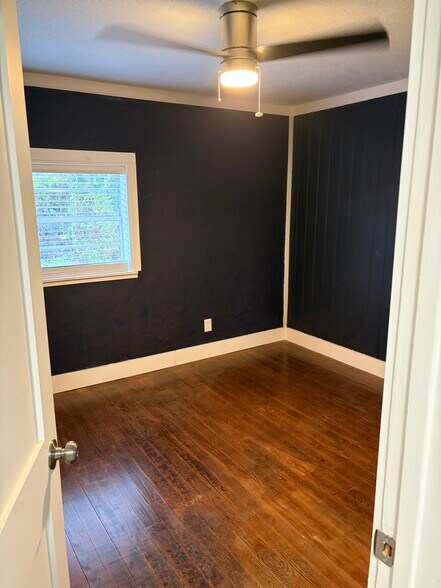 Building Photo - 5329 Cherry St