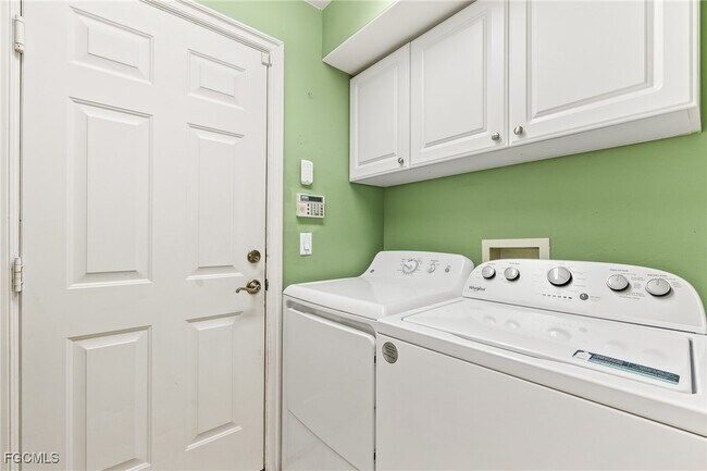 Building Photo - 11073 Harbour Yacht Ct