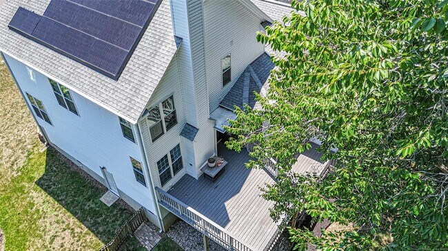 Building Photo - 717 Lantern Pl