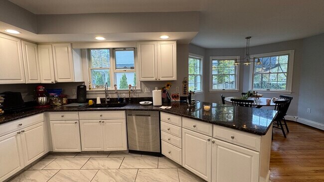 Building Photo - 154 Wiswall Rd