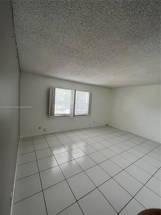 Building Photo - 3360 Spanish Moss Terrace