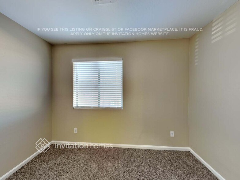 Building Photo - 11322 W Pierson St