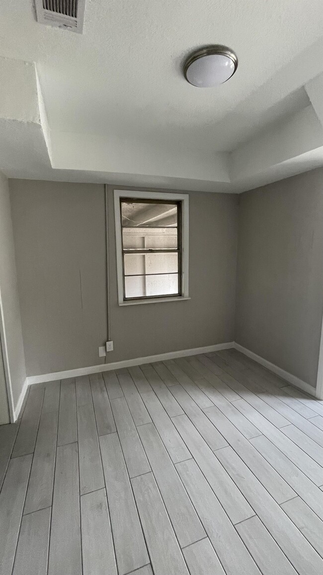Building Photo - 1384 Pullen Rd