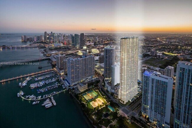 Building Photo - 488 NE 18th St