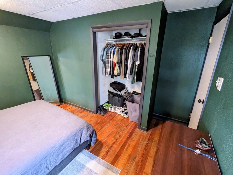 bedroom 2 - 2838 Vallejo St