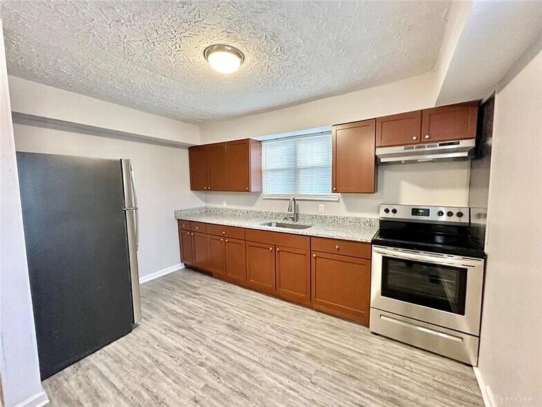 Building Photo - 3210 Illinois Ave