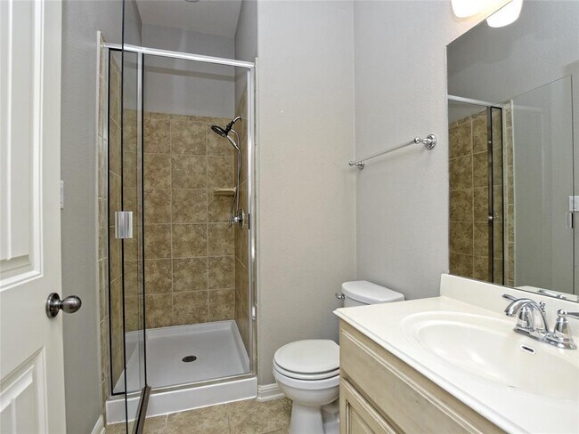 Building Photo - 2508 Hilltop Divide Ln