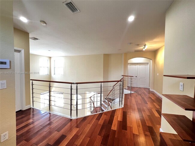 Building Photo - 8034 NW 111th Ct