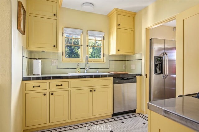 Building Photo - 8246 4th St