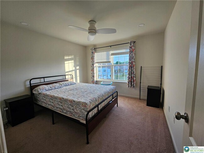 Building Photo - 4613 Woodbrush Way