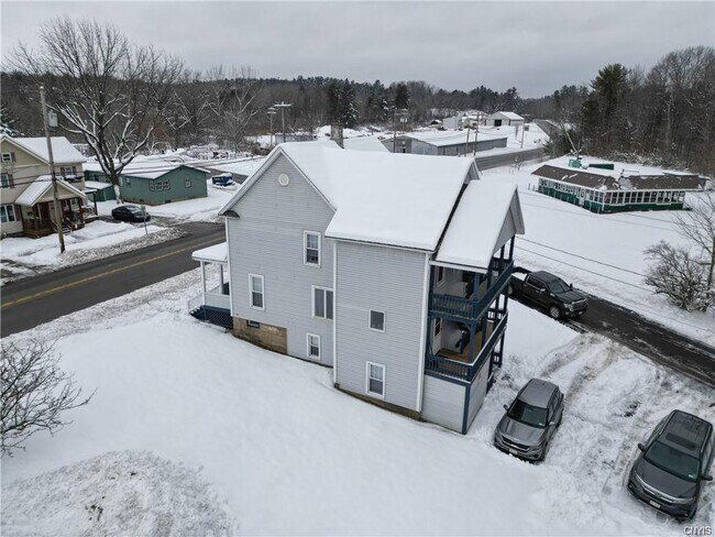 Building Photo - 102 N Helmer Ave