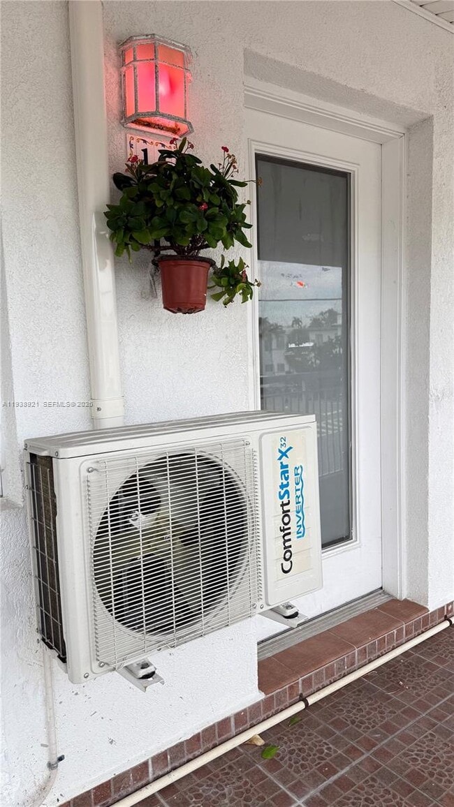 Building Photo - 330 74th St