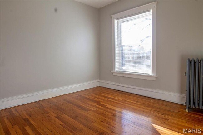 Building Photo - 2852 Shenandoah Ave