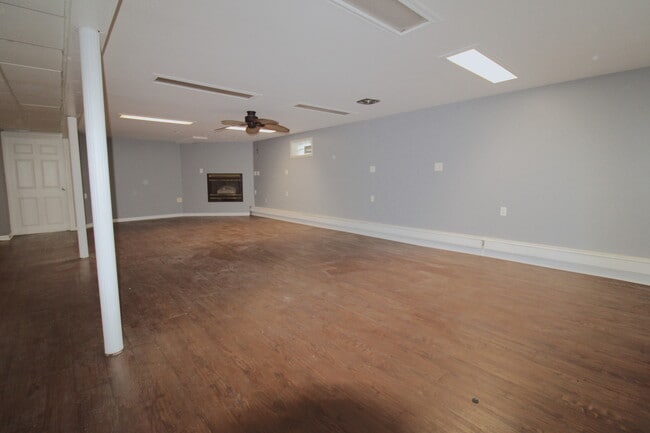 Building Photo - 4517 Park Ave