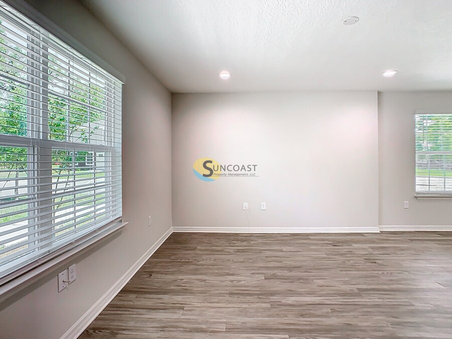 Building Photo - 3821 SW 43rd Ct